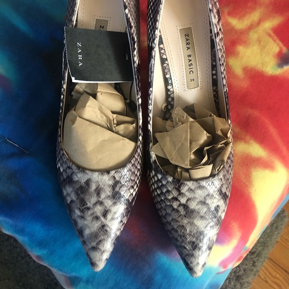 ZARA LEATHER SNAKESKIN PUMPS SZ 8 - Picture 7 of 8